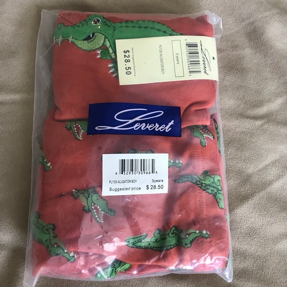 Lever alligator pajama set - Picture 2 of 2